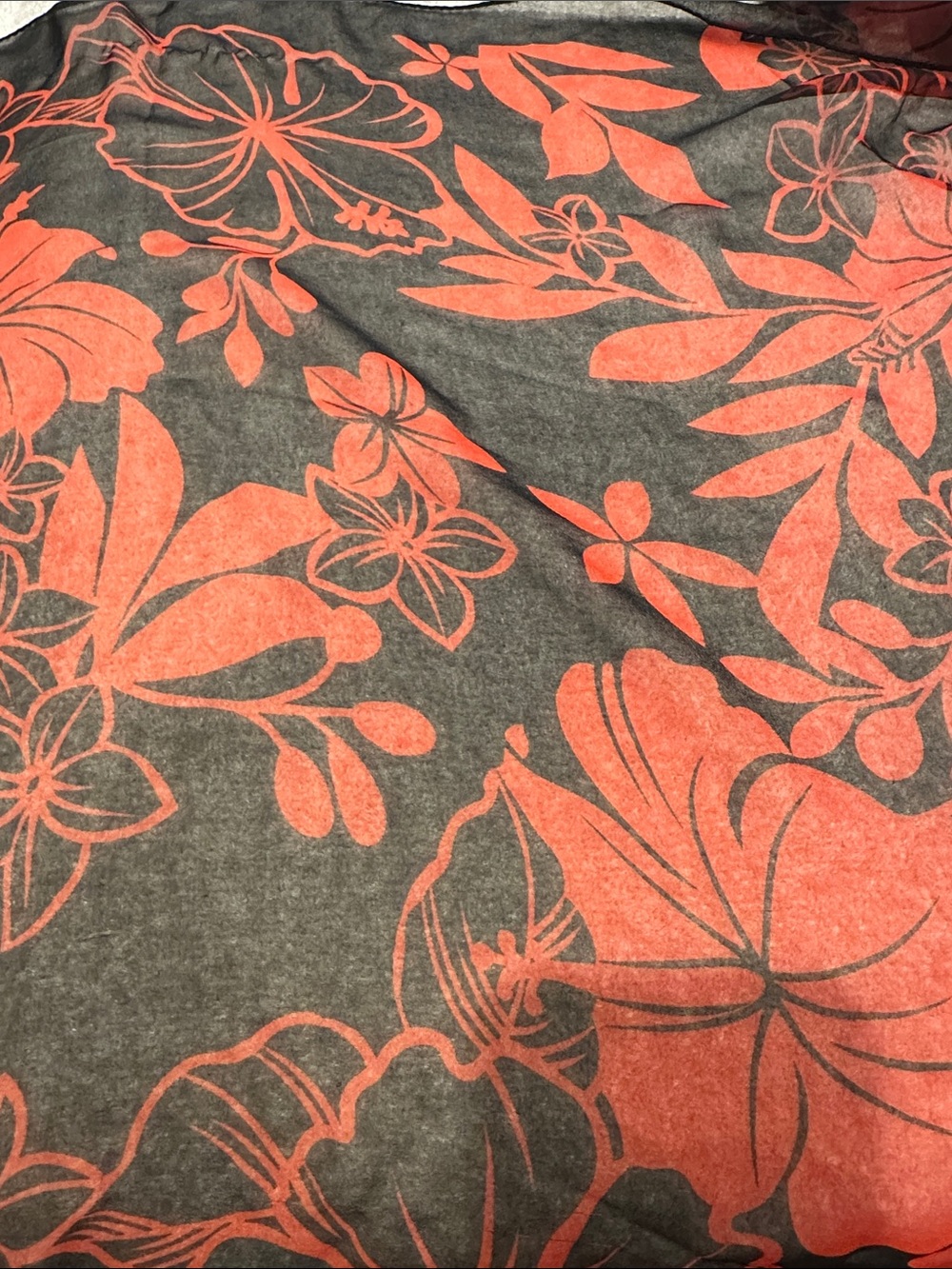 Floral Print Tee in Coral and Charcoal